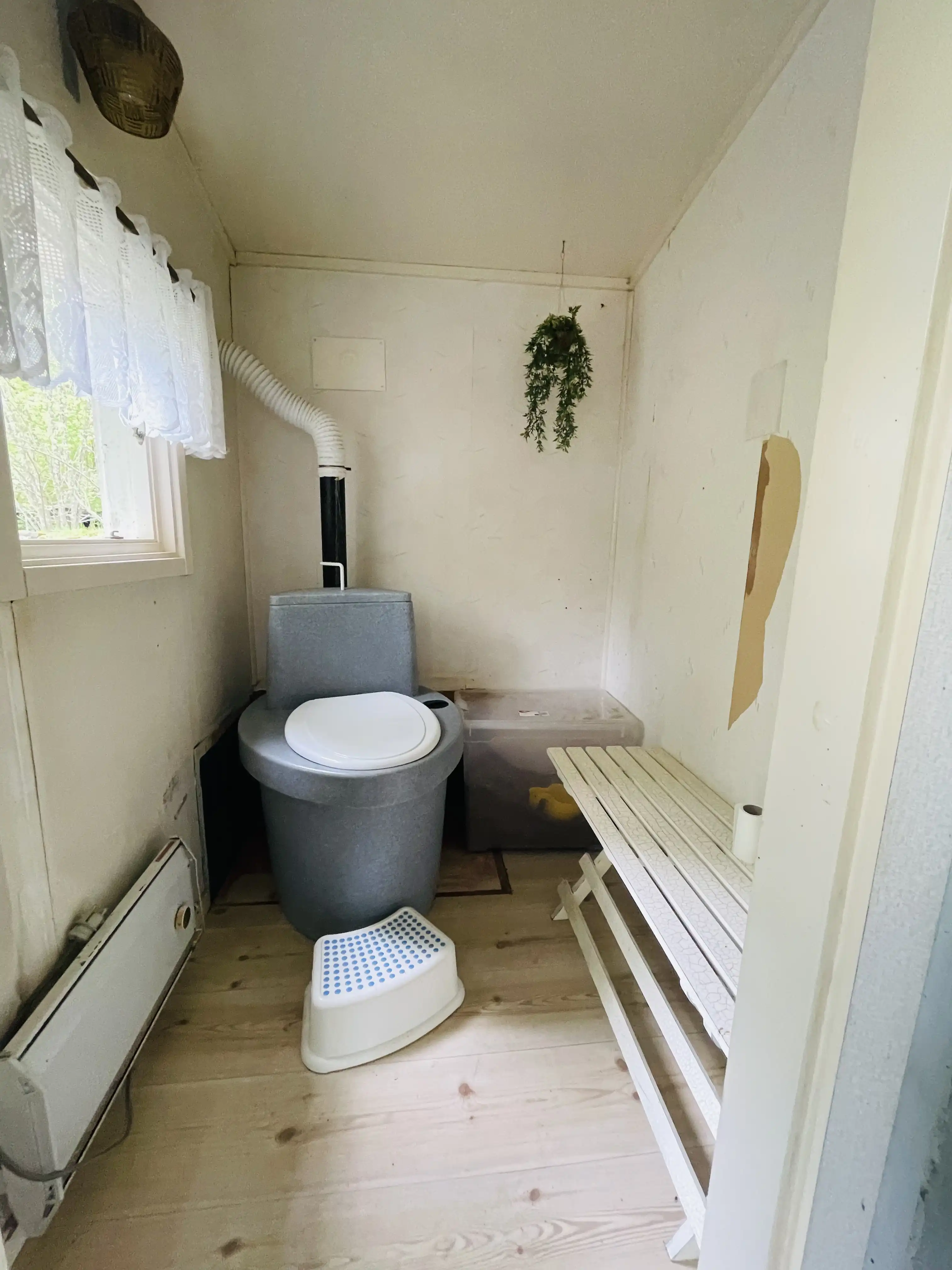 3AB9F76F-2C74-44E7-A603-0141BD71A131 16