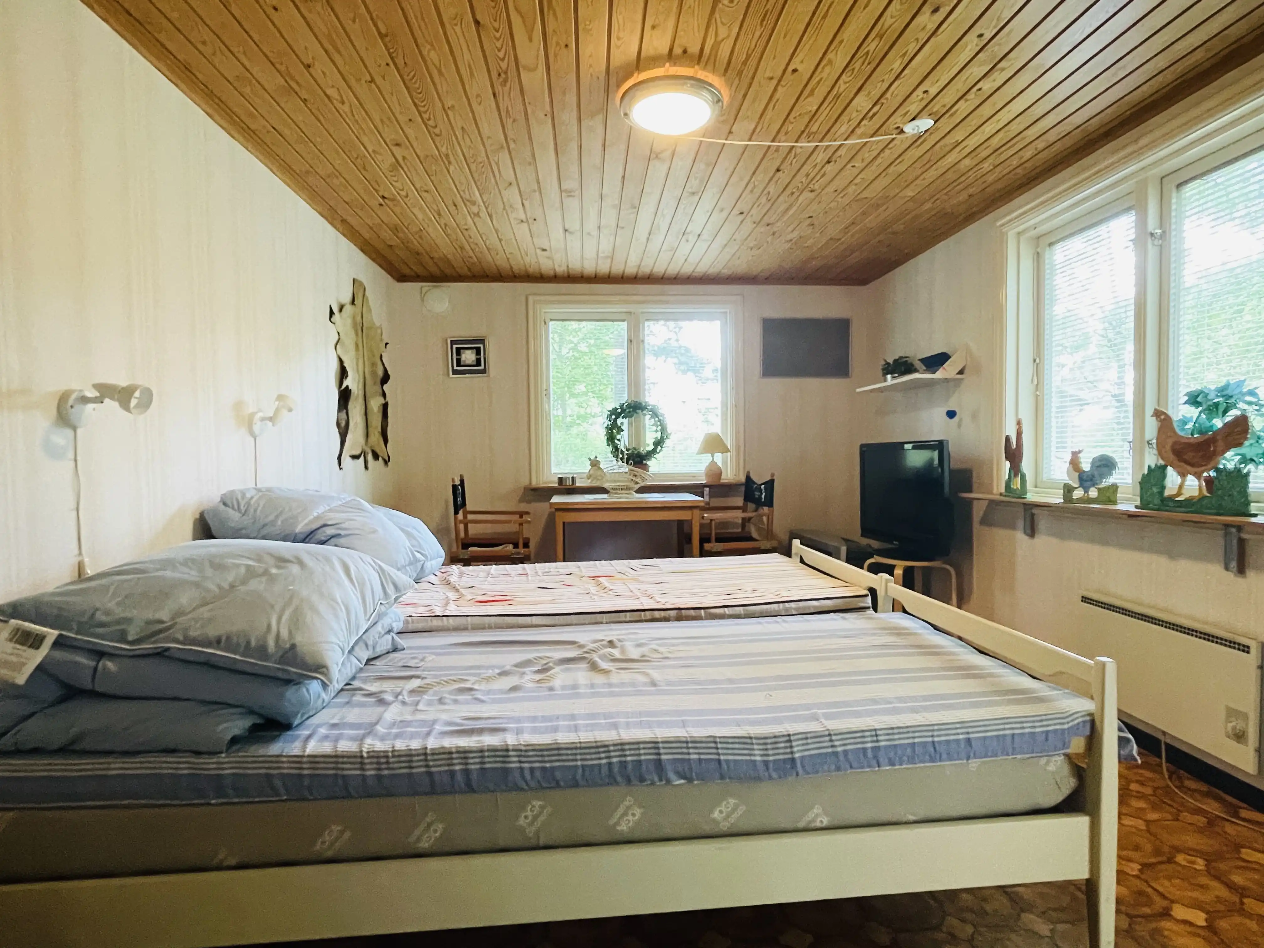 31B2556E-0129-4D77-8097-9AF632A31852 21