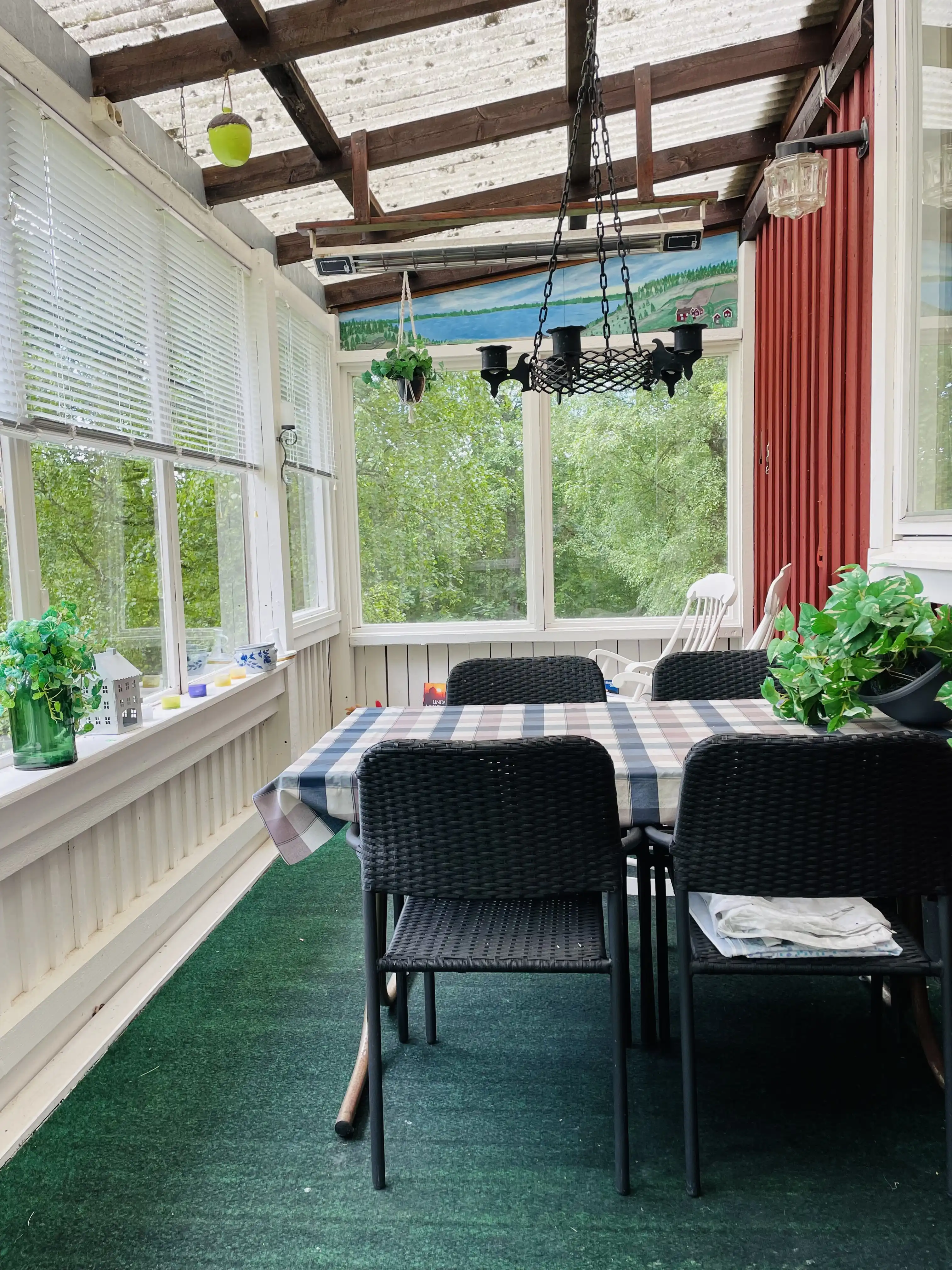 404FFA55-1D37-4483-9404-9C37A8F47554 15