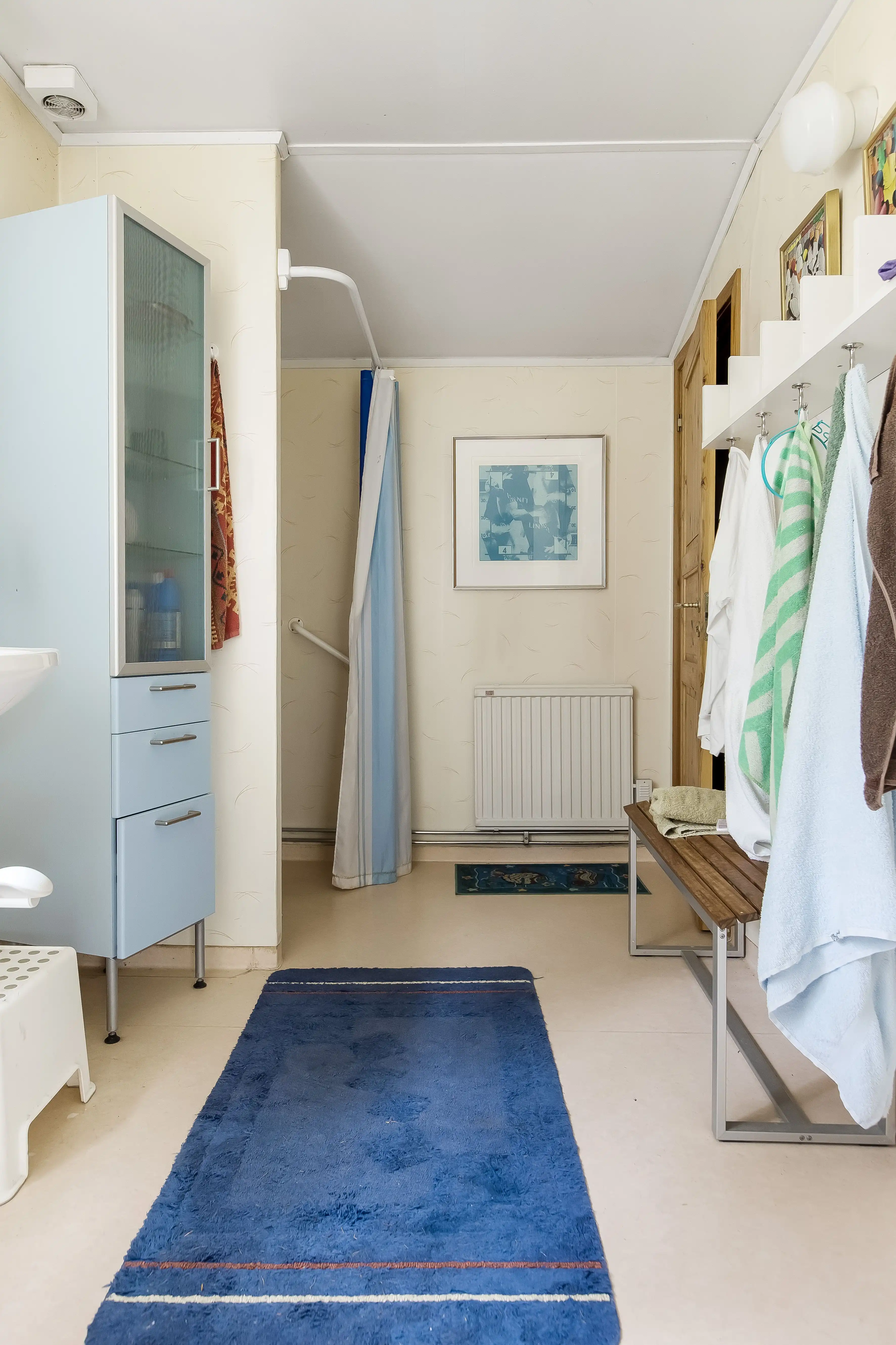 551035-25_016.jpg 11