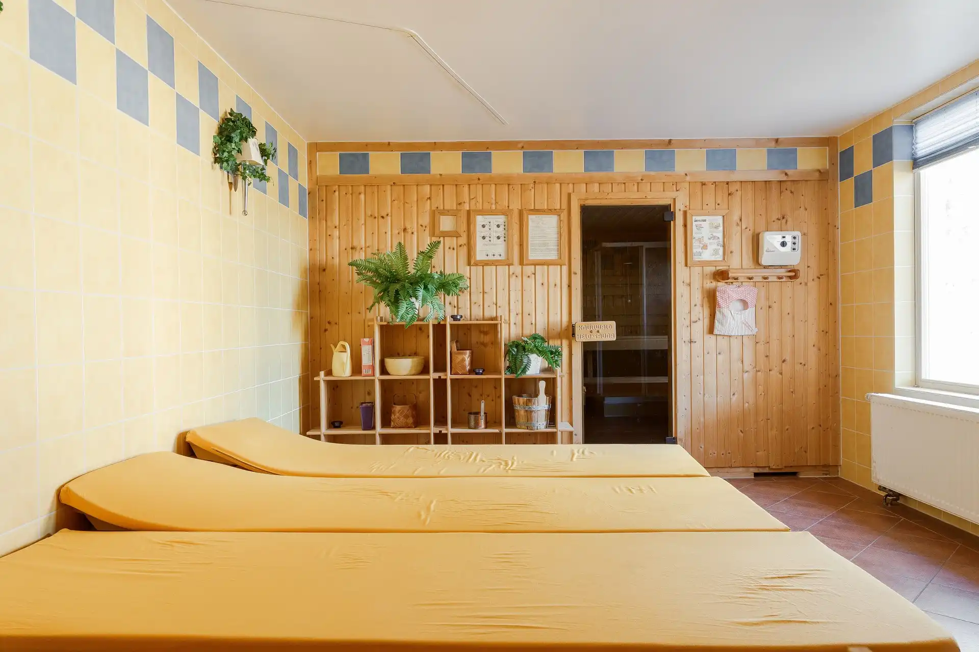 801895-420-1_040.jpg 37