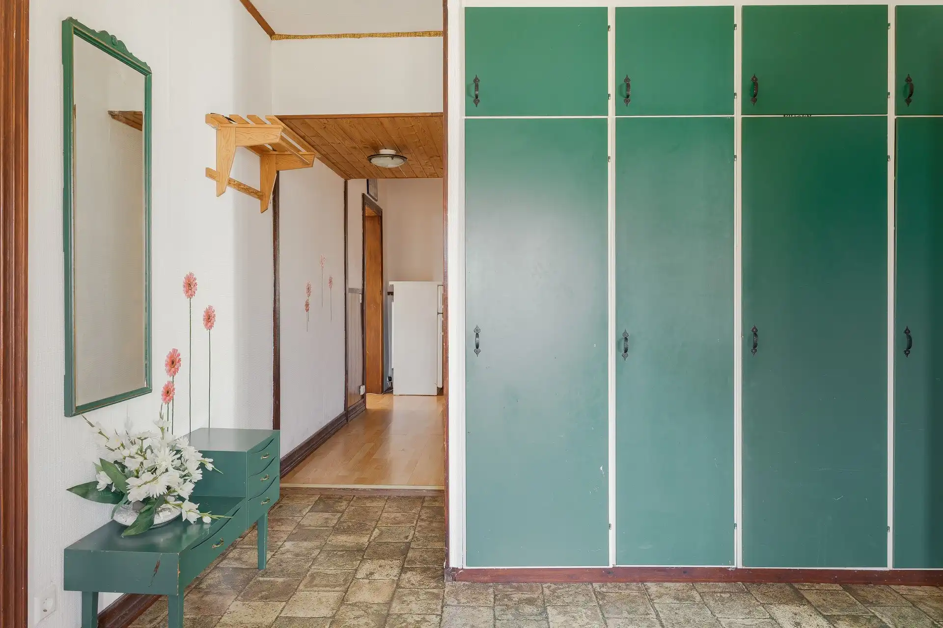 801895-420-1_022.jpg 19