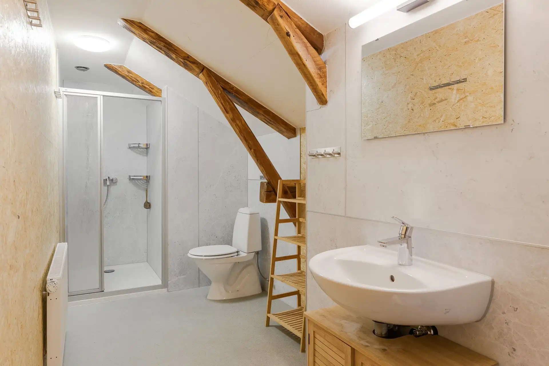 801895-420-1_038.jpg 35