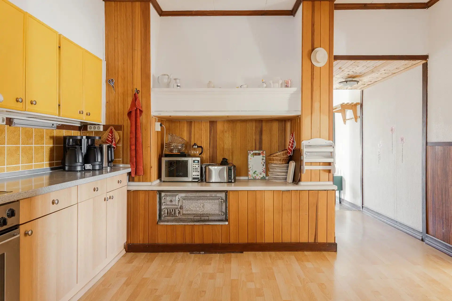 801895-420-1_025.jpg 22