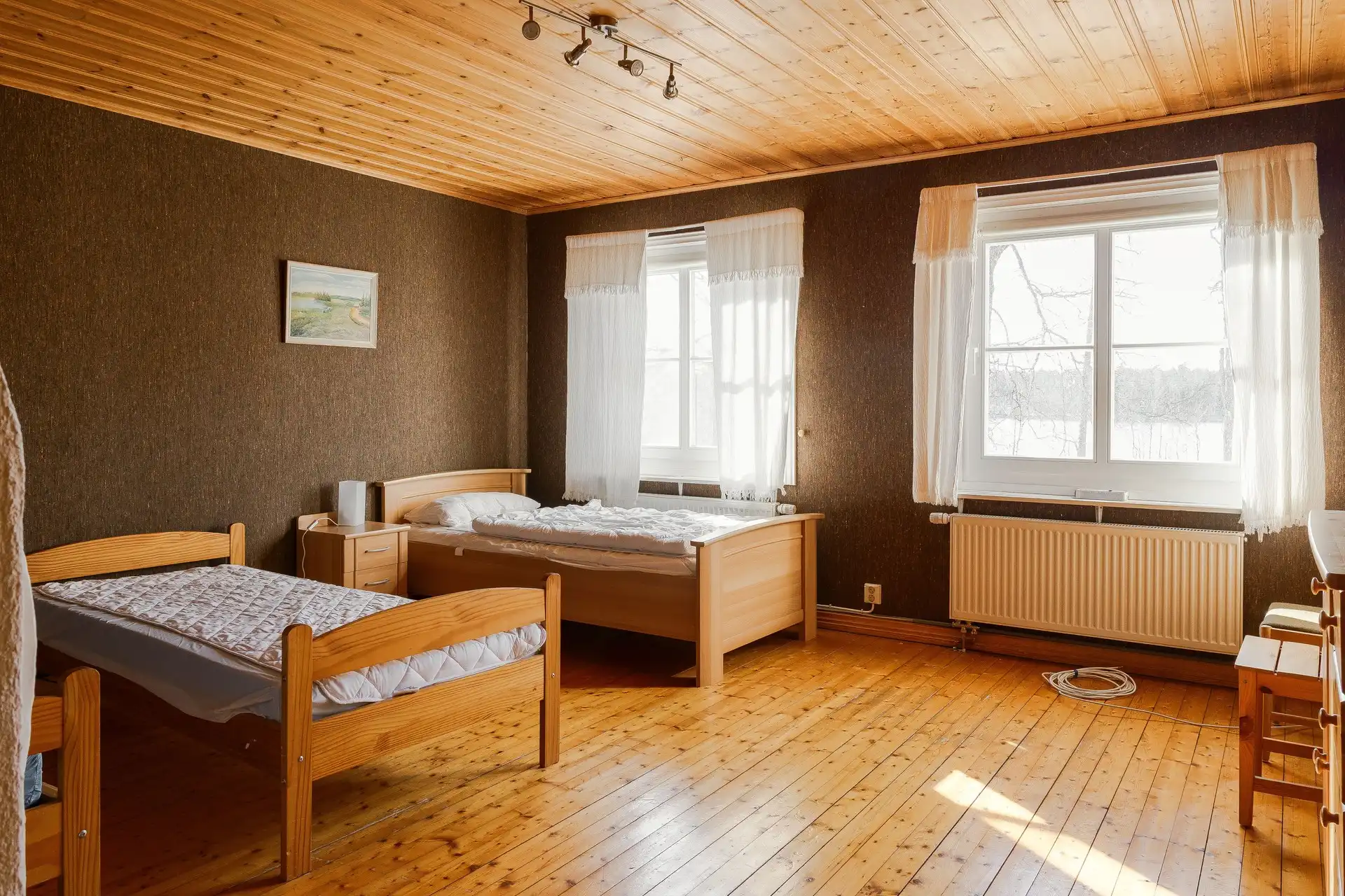 801895-420-1_033.jpg 30