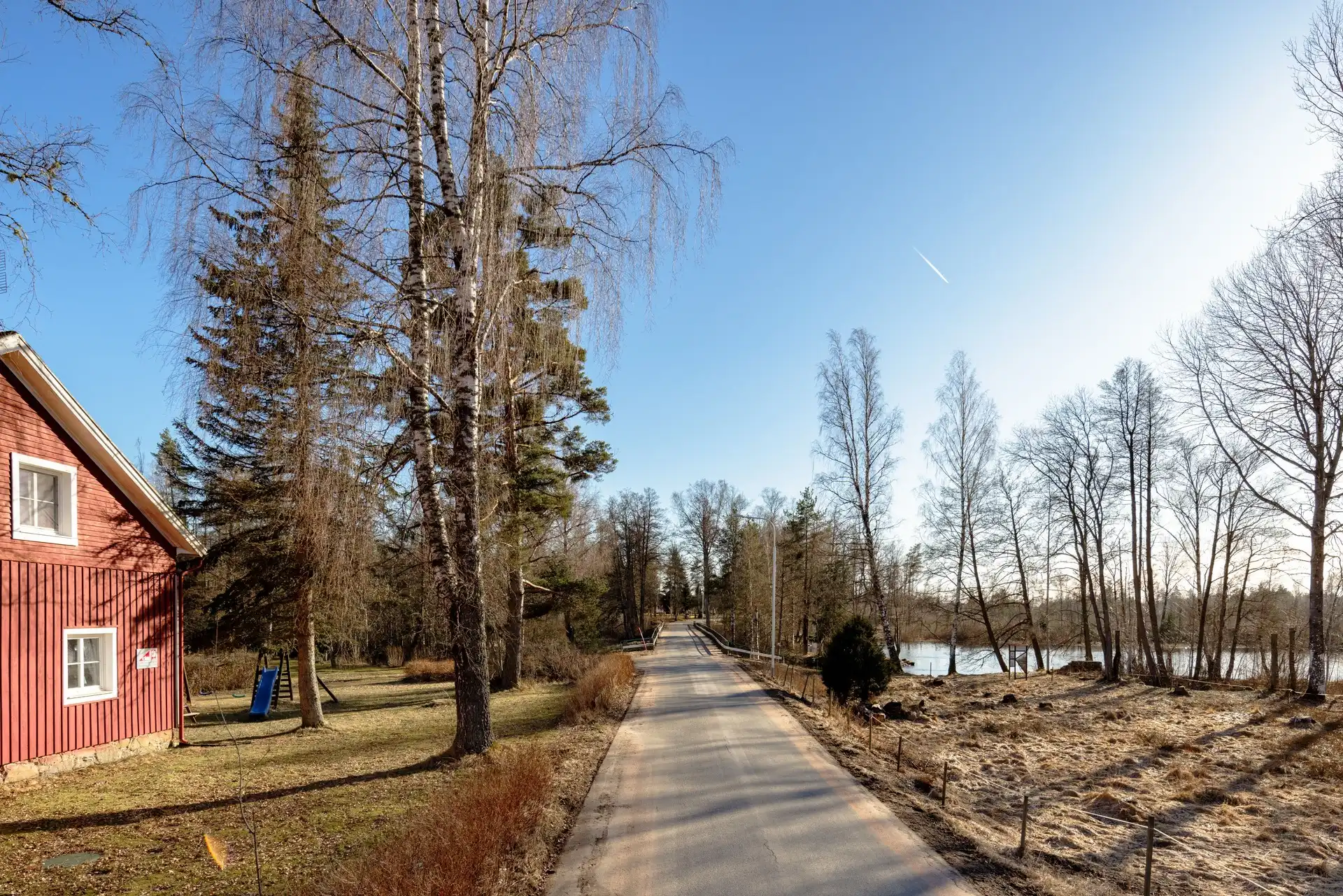 801895-420-1_015.jpg 12