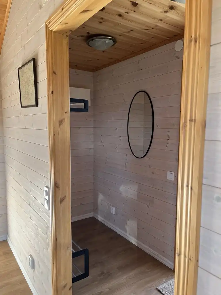 5635EB58-5EFF-4CBE-B6A2-980A62A26692 37