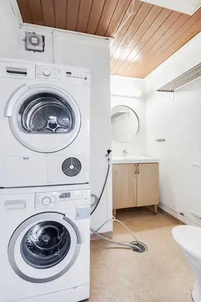 HI_VAXJOV313DIO-002 17