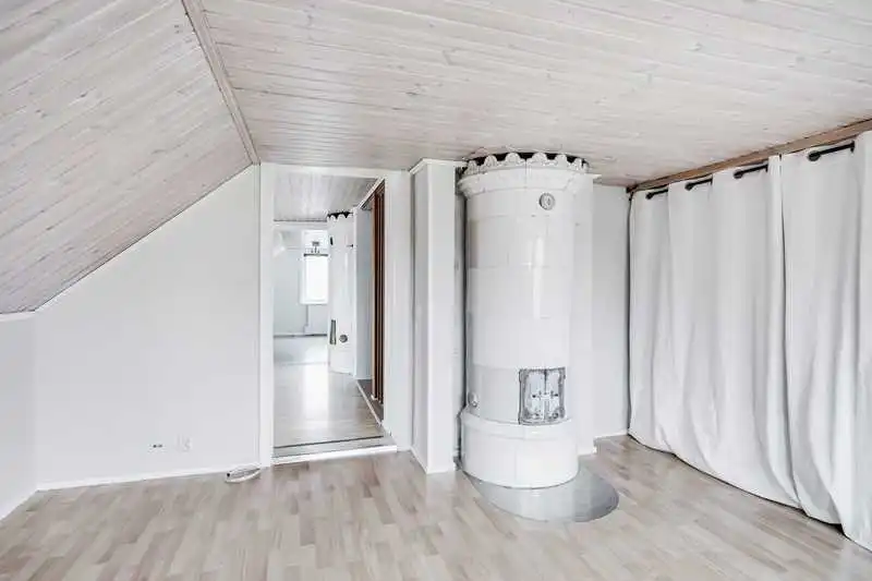 HI_VAXJOV313DIO-018 14