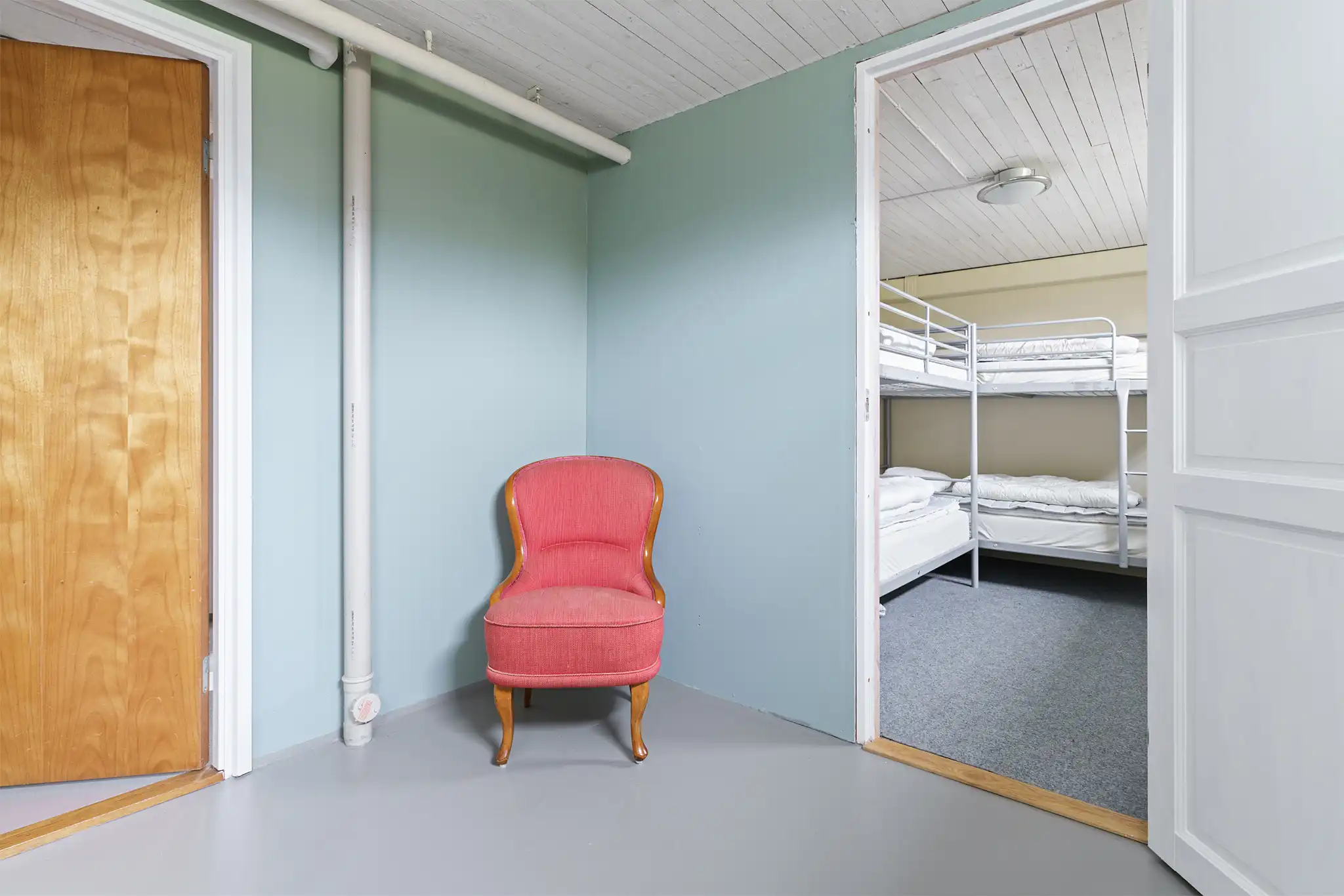 2F90F6A7-3E47-494E-8C51-281BEA2D92A5 31