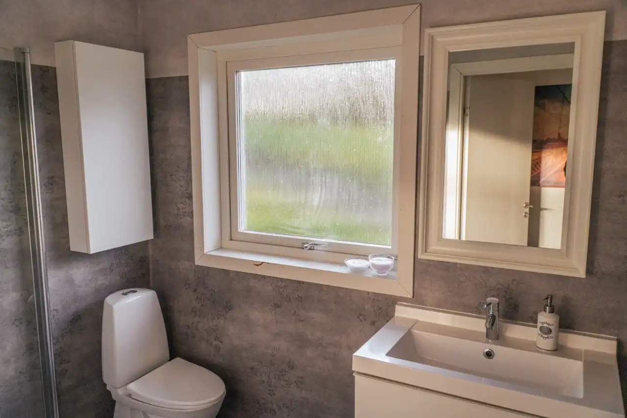 722661a1-ccb0-4524-8ab1-6e0b5ae39547.jpg 28