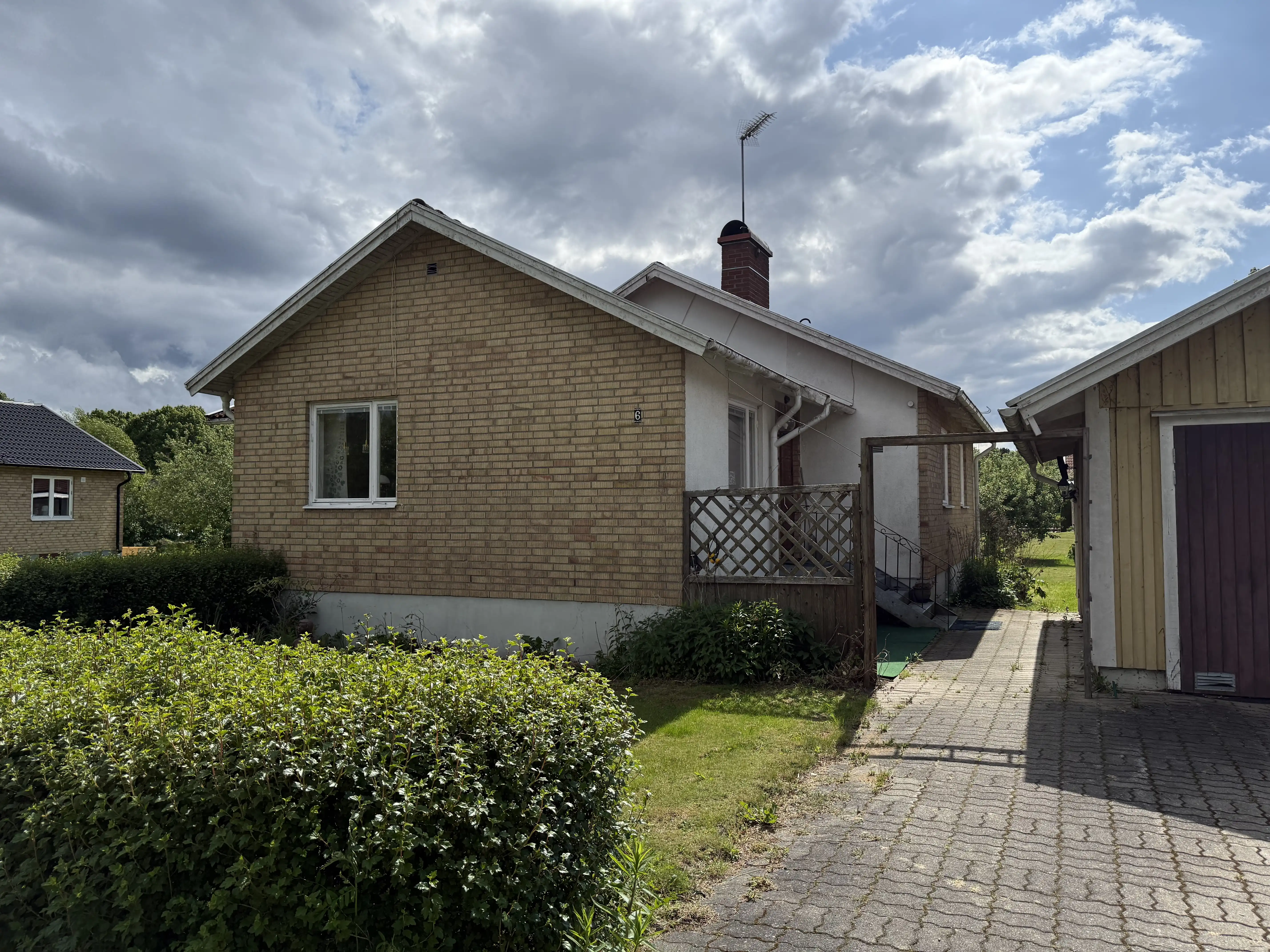 CBILD5LGRV27KAV4T6165 1