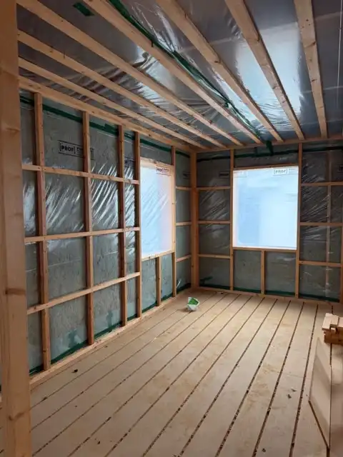 CBILD5MQRRRN2J7BAMDOQ 6