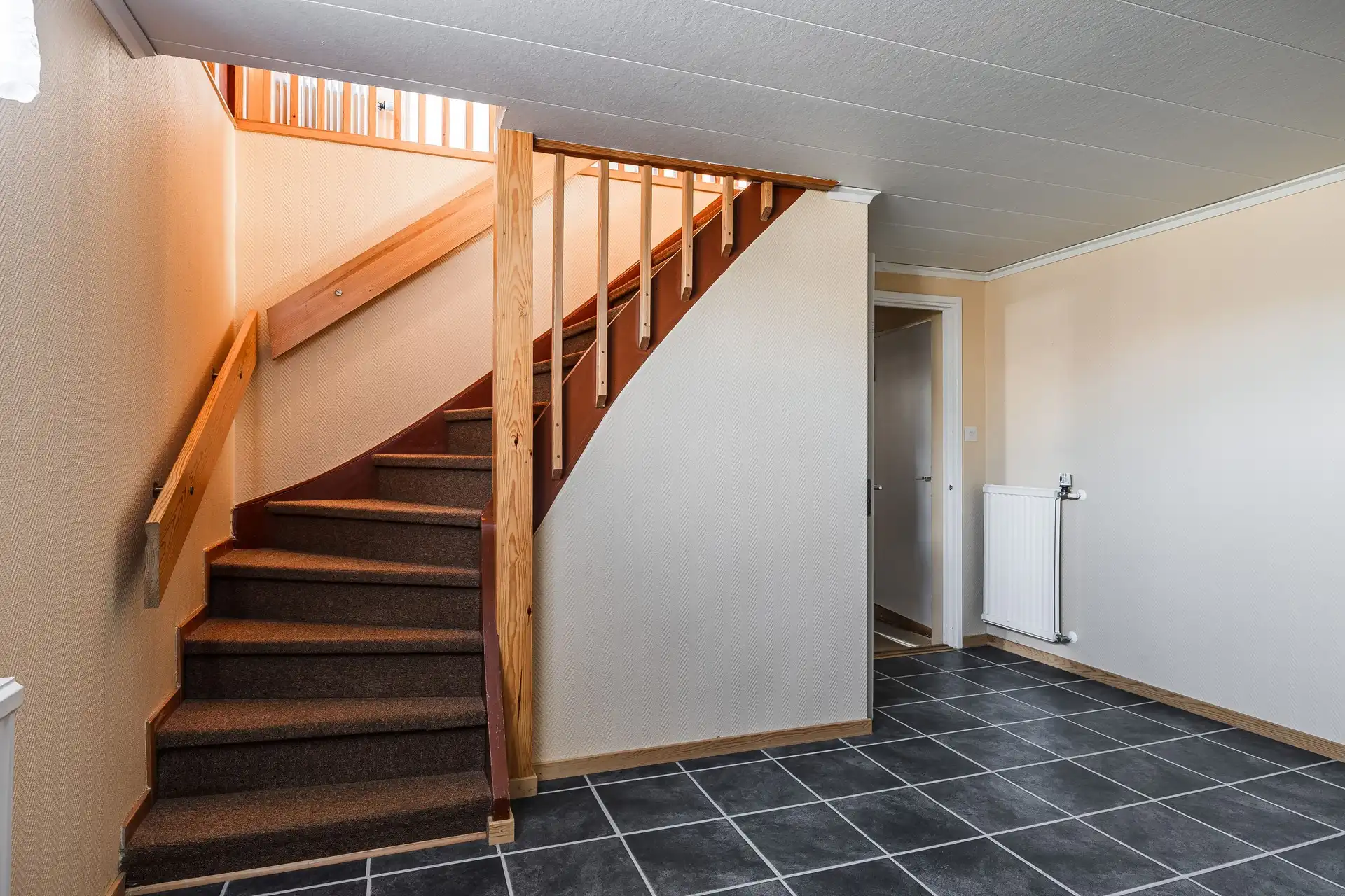 798807-420-1_016.jpg 18