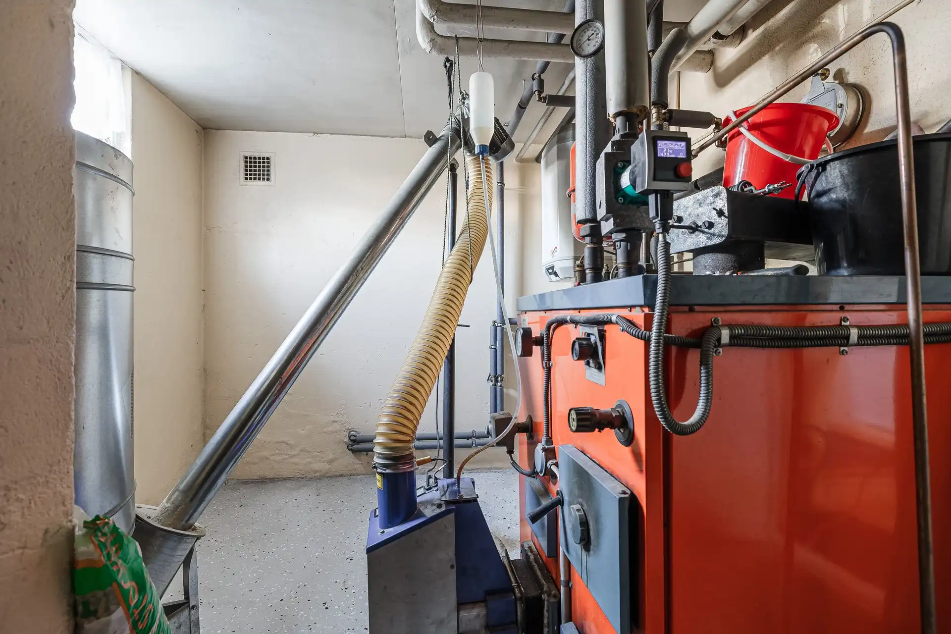 798807-420-1_019.jpg 27